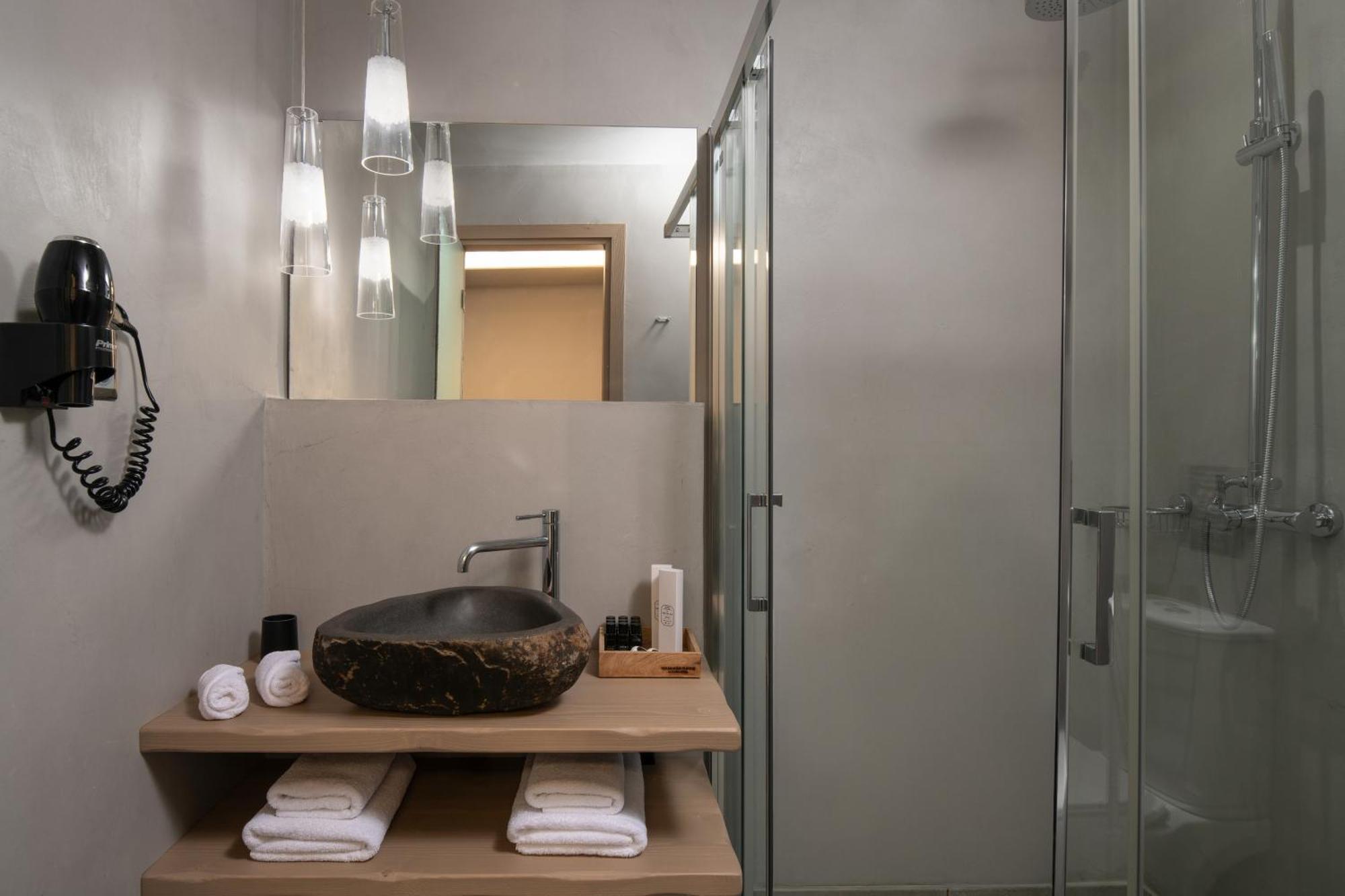 Evora Luxury Suites Mega Chorio エクステリア 写真