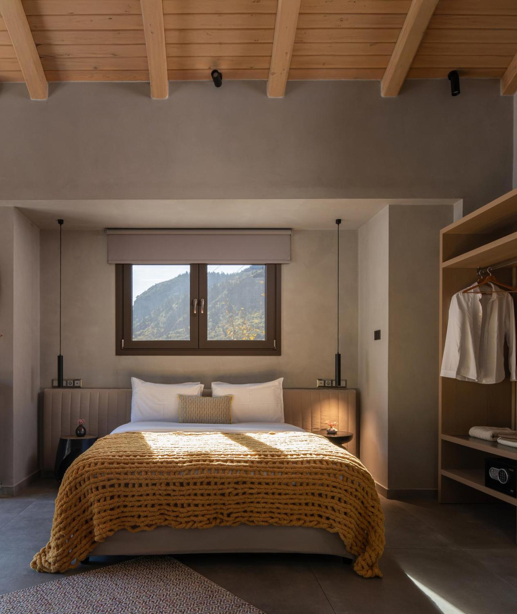 Evora Luxury Suites Mega Chorio エクステリア 写真
