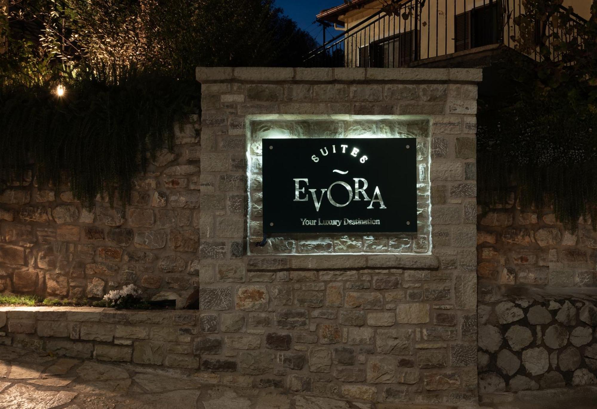 Evora Luxury Suites Mega Chorio エクステリア 写真